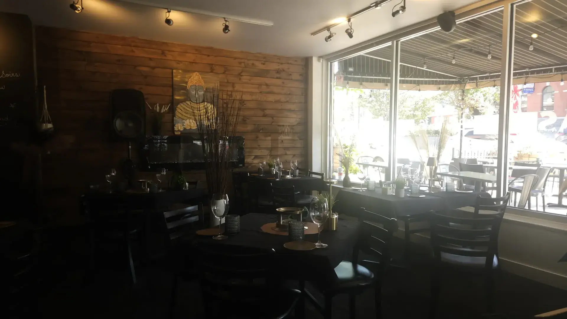 Espace principal du restaurant LeBouillon16